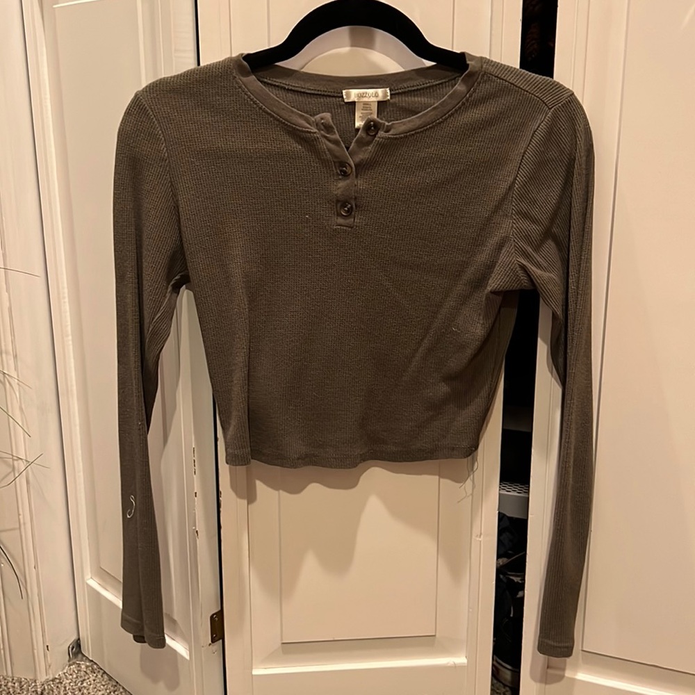 Green Cropped Long Sleeve